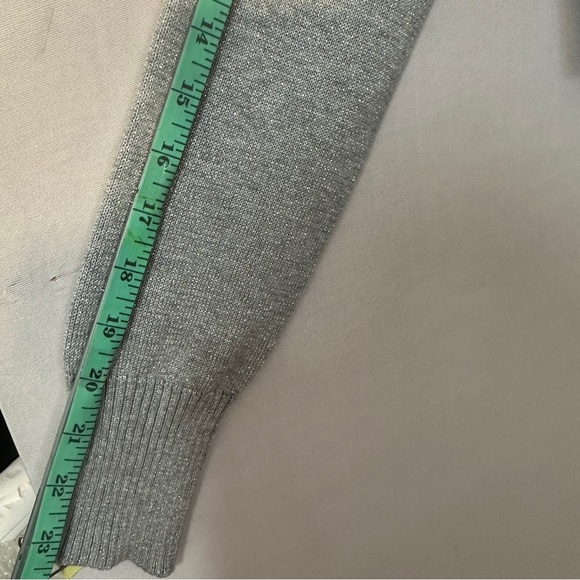 Wanko  Gray Knit Shrug with Beaded V-Neck (S/M) - Picture 11 of 12